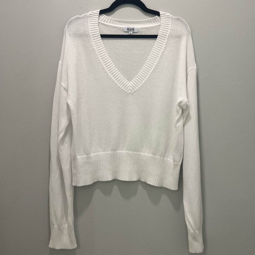 525 America V-Neck White Sweater